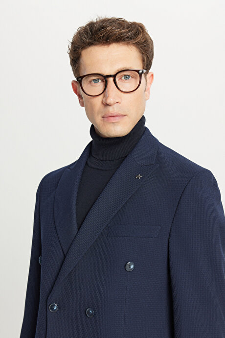 Slim Fit Dar Kesim Kırlangıç Yaka Gofre Desenli Kapak Cepli Kruvaze Lacivert Ceket resmi