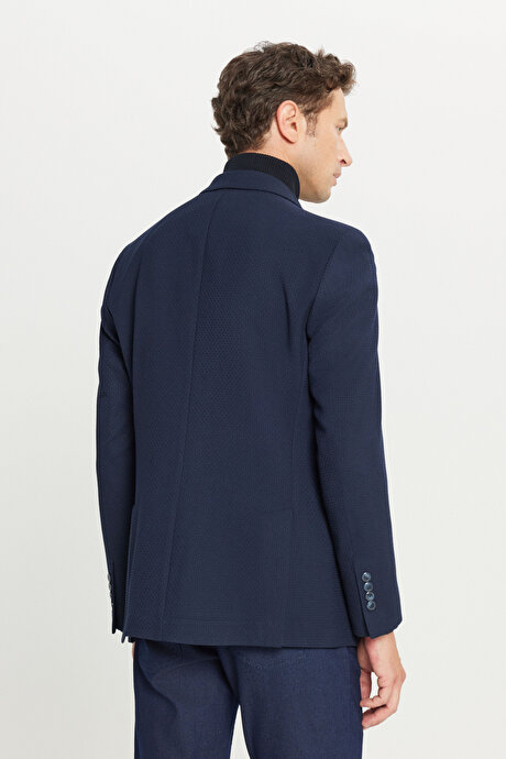 Slim Fit Dar Kesim Kırlangıç Yaka Gofre Desenli Kapak Cepli Kruvaze Lacivert Ceket resmi