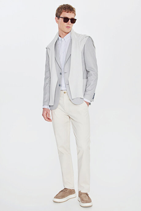 Pamuklu Slim Fit Dar Kesim Kırlangıç Yaka Torba Cepli Armürlü Blazer Gri Ceket resmi