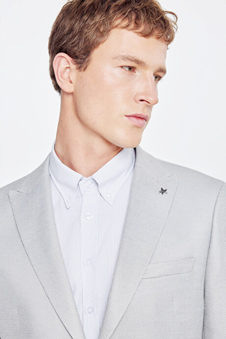 Pamuklu Slim Fit Dar Kesim Kırlangıç Yaka Torba Cepli Armürlü Blazer Gri Ceket resmi