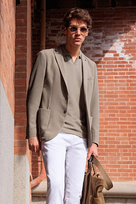 Slim Fit Dar Kesim Mono Yaka Torba Cepli Armürlü Blazer Bej Ceket resmi