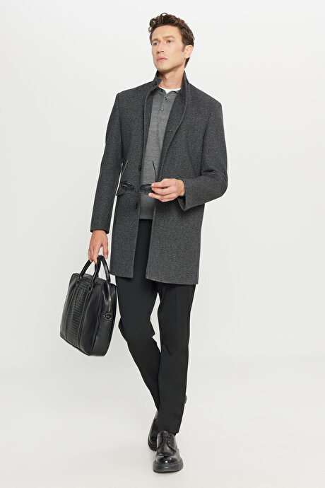 Yünlü Standart Fit Normal Kesim Dik Yaka Kapak Cepli Siyah Palto resmi