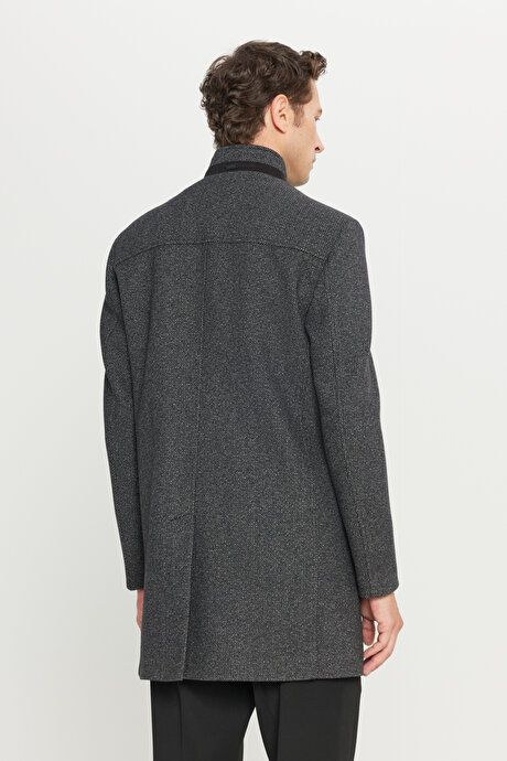 Yünlü Standart Fit Normal Kesim Dik Yaka Kapak Cepli Siyah Palto resmi