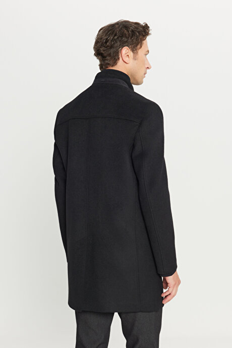 Yünlü Slim Fit Dar Kesim Dik Yaka Kapak Cepli Siyah Palto resmi