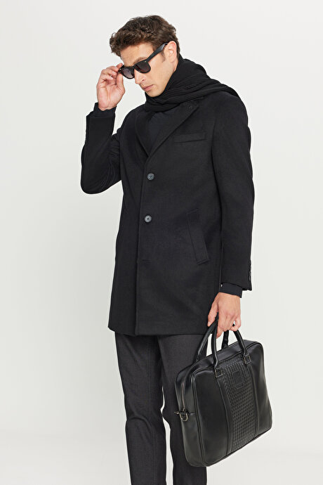 Yünlü Standart Fit Normal Kesim Geniş Mono Yaka Yan Cepli Siyah Palto resmi