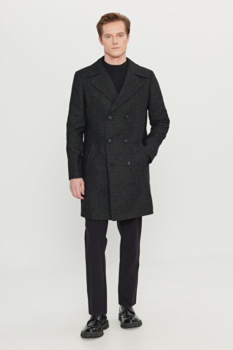 Yünlü Standart Fit Normal Kesim Geniş Kırlangıç Yaka Yan Cepli Ekose Siyah Palto resmi