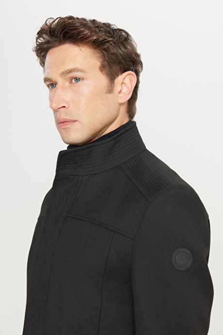 Yünlü Standart Fit Normal Kesim Dik Yaka Diagonal Desenli Yan Cepli Siyah Kaban resmi