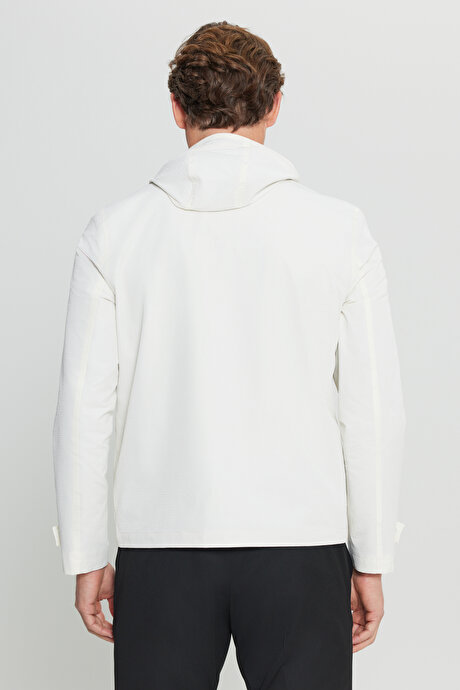 Softshell Rüzgar Geçirmez Standart Fit Normal Kesim Kapüşonlu Cepli Ekru Mont resmi