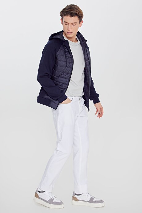 Standart Fit Normal Kesim Dolgulu Kapüşonlu Yan Cepli Lacivert Mont resmi