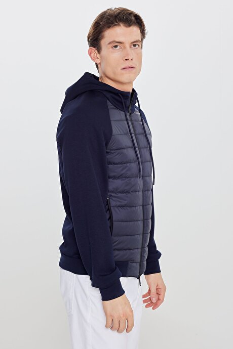 Standart Fit Normal Kesim Dolgulu Kapüşonlu Yan Cepli Lacivert Mont resmi