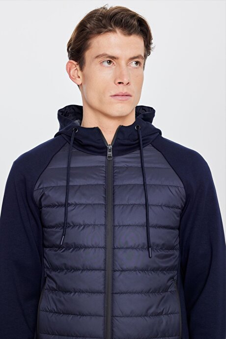 Standart Fit Normal Kesim Dolgulu Kapüşonlu Yan Cepli Lacivert Mont resmi