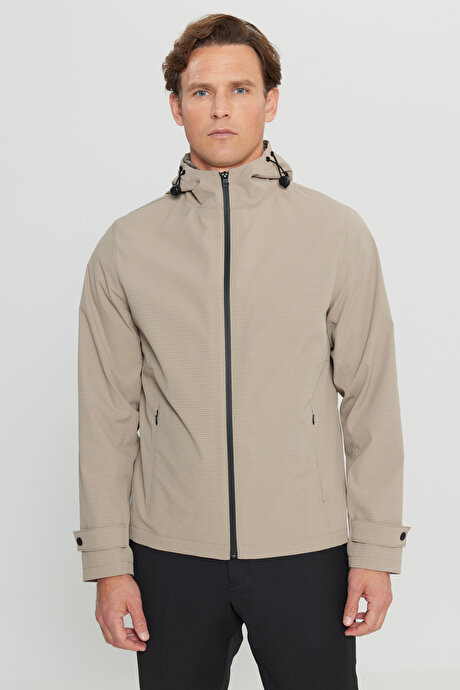 Softshell Standart Fit Normal Kesim Kapüşonlu Cepli Bej Mont resmi