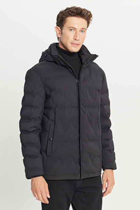 Standart Fit Normal Kesim Kapüşon Yaka Yan Cepli Casual Siyah Mont resmi