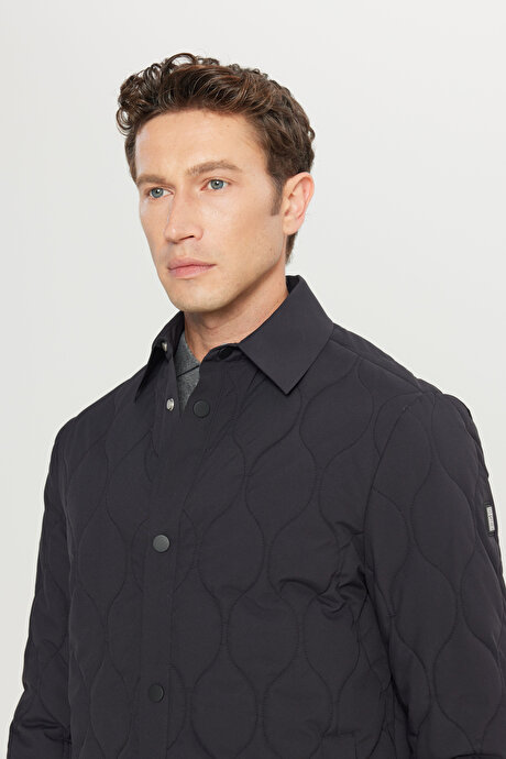 Standart Fit Normal Kesim Gömlek Yaka Yan Cepli Dolgulu Siyah Mont resmi