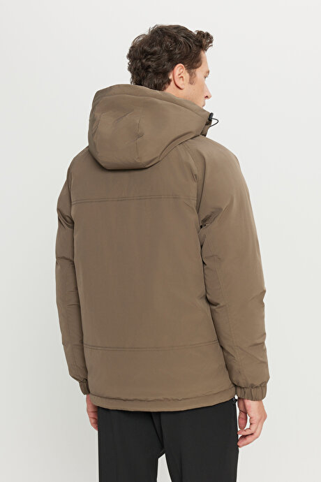 Standart Fit Normal Kesim Kapüşonlu Dik Yaka Yan Cepli Casual Haki Mont resmi