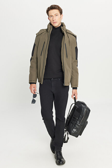 Standart Fit Normal Kesim Kapüşonlu Dik Yaka Yan Cepli Casual Haki Mont resmi