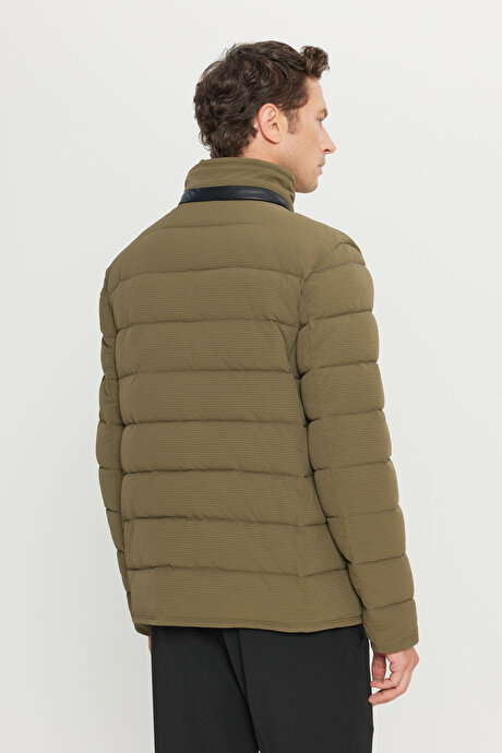 Standart Fit Normal Kesim Dik Yaka Yan Cepli Casual Haki Mont resmi