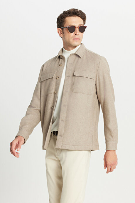 Yünlü Comfort Fit Rahat Kesim Gömlek Yaka Çift Kapak Cepli Bej Mont resmi