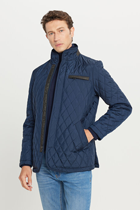 Standart Fit Normal Kesim Dik Yaka Yan Cepli Lacivert Mont resmi