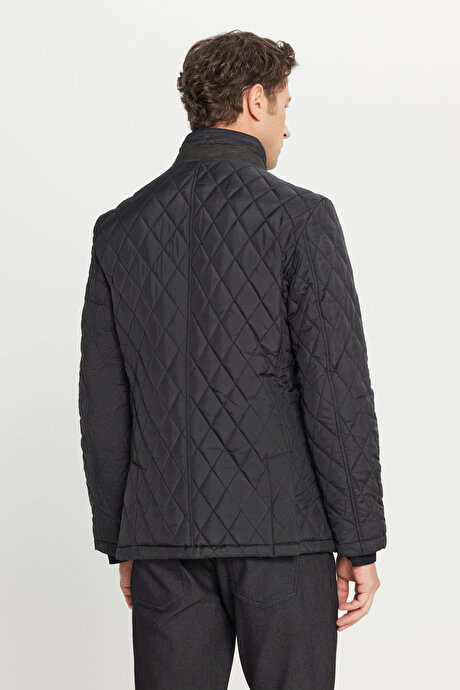 Standart Fit Normal Kesim Dik Yaka Yan Cepli Siyah Mont resmi