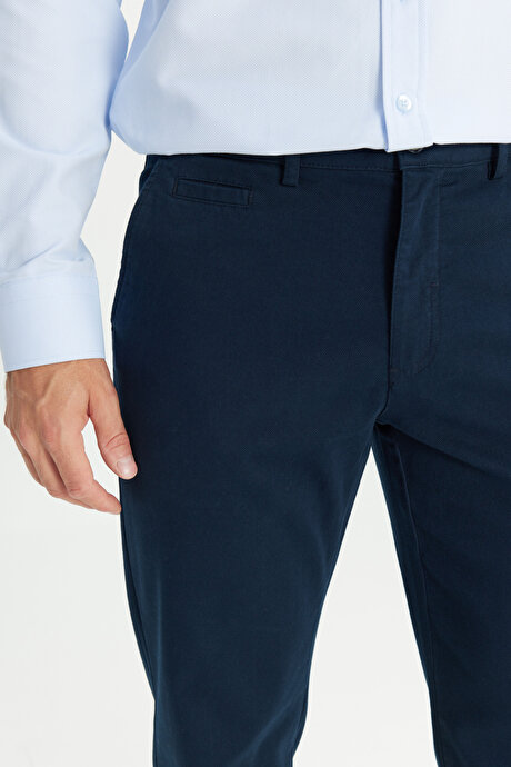 Pamuklu Comfort Fit Rahat Kesim Yan Cepli Armürlü Esnek Lacivert Pantolon resmi