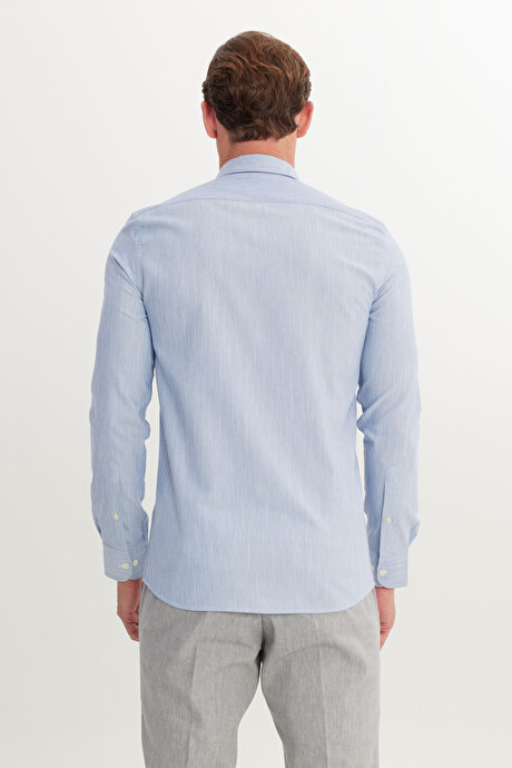 Pamuklu Comfort Fit Rahat Kesim Gizli Düğmeli Yaka Armürlü Mavi Gömlek resmi