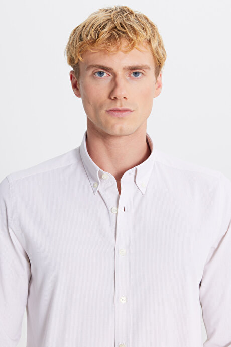 %100 Pamuk Oxford Slim Fit Dar Kesim Düğmeli Yaka Çizgili Bej Gömlek resmi