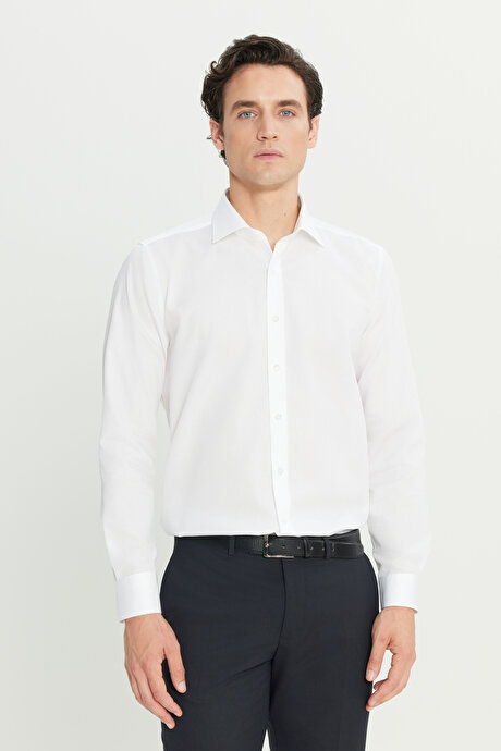 Non-Iron %100 Pamuk Tailored Slim Fit Dar Kesim Klasik Yaka Beyaz Gömlek resmi