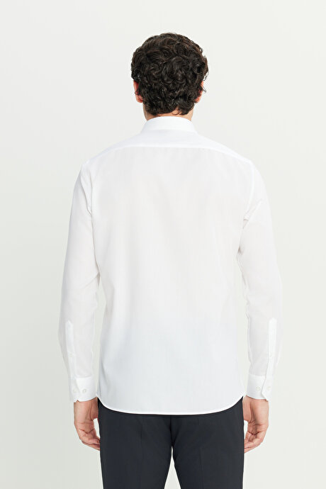 Non-Iron %100 Pamuk Tailored Slim Fit Dar Kesim Klasik Yaka Beyaz Gömlek resmi