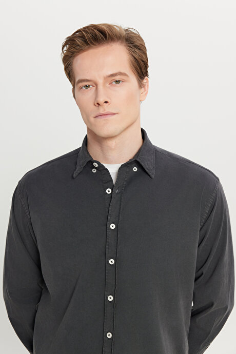 Pamuklu Comfort Fit Rahat Kesim Gizli Düğmeli Yaka Antrasit Gömlek resmi