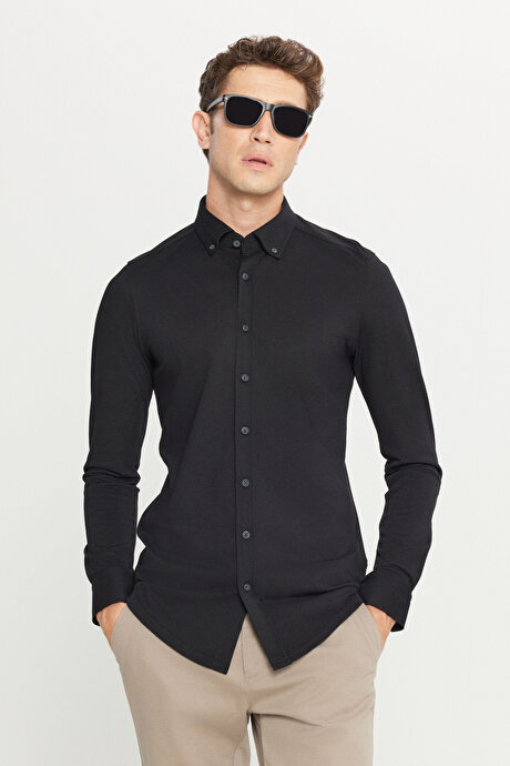 Pamuklu Slim Fit Dar Kesim Düğmeli Yaka Örme Siyah Gömlek resmi