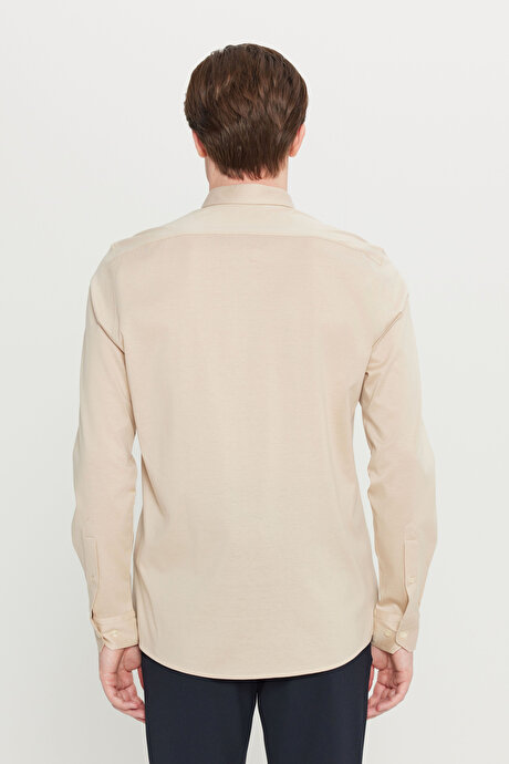%100 Pamuk Slim Fit Dar Kesim Düğmeli Yaka Örme Bej Gömlek resmi