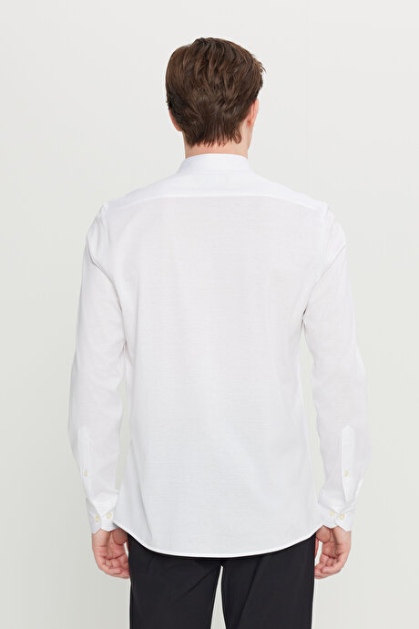 %100 Pamuk Slim Fit Dar Kesim Düğmeli Yaka Örme Beyaz Gömlek resmi