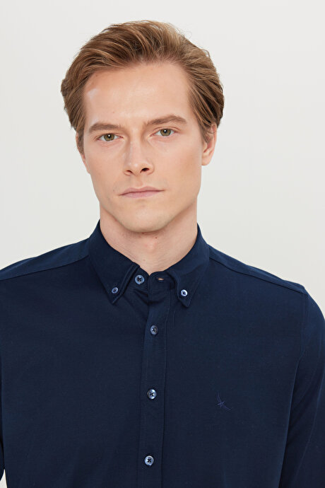 %100 Pamuk Slim Fit Dar Kesim Düğmeli Yaka Örme Lacivert Gömlek resmi