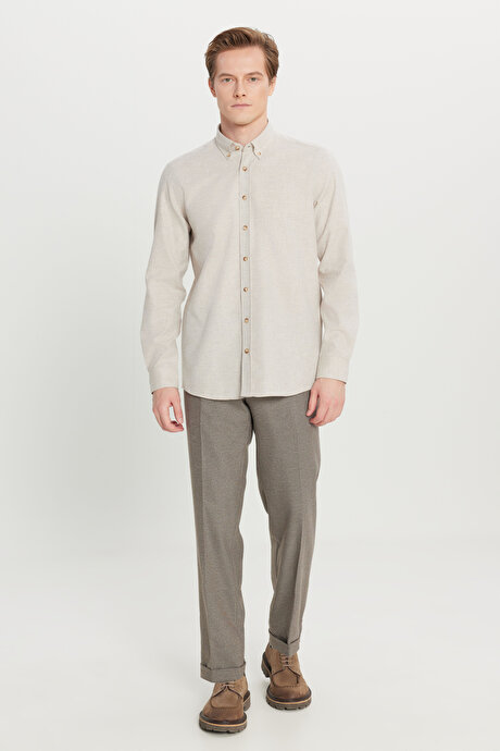 Pamuklu Slim Fit Dar Kesim Düğmeli Yaka Diagonal Desenli Flanel Bej Gömlek resmi