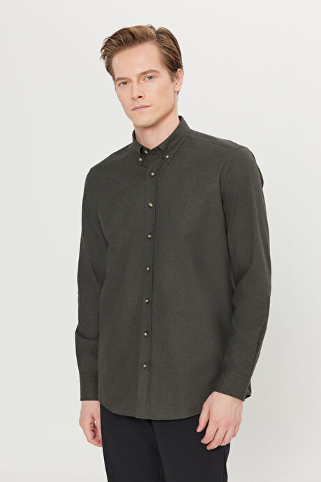 Pamuklu Slim Fit Dar Kesim Düğmeli Yaka Diagonal Desenli Flanel Haki Gömlek resmi