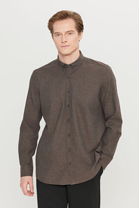 Pamuklu Slim Fit Dar Kesim Düğmeli Yaka Diagonal Desenli Flanel Kahverengi Gömlek resmi