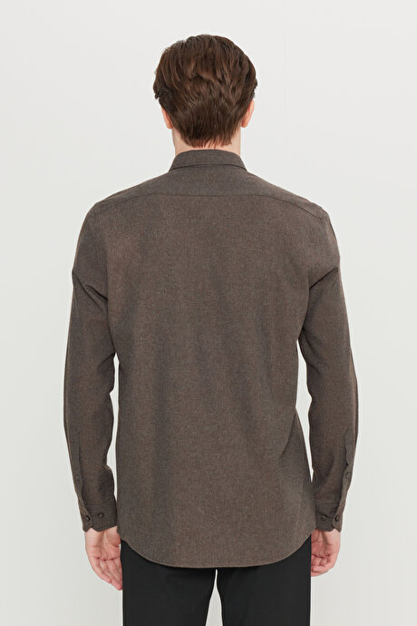 Pamuklu Slim Fit Dar Kesim Düğmeli Yaka Diagonal Desenli Flanel Kahverengi Gömlek resmi