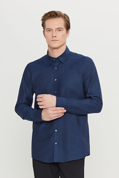 %100 Pamuk Slim Fit Dar Kesim Düğmeli Yaka Balıksırtı Desenli Lacivert Gömlek resmi