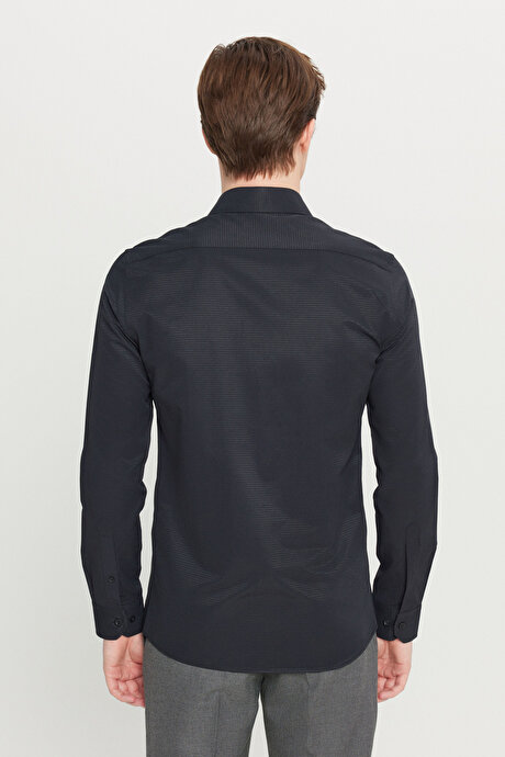 Pamuklu Regular Fit Normal Kesim Klasik Yaka Armürlü Siyah Gömlek resmi