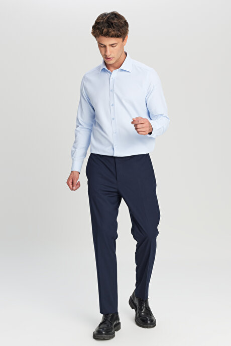 Pamuklu Slim Fit Dar Kesim Klasik Yaka Armürlü Açık Mavi Gömlek resmi