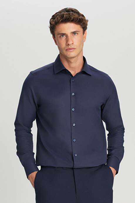 Pamuklu Slim Fit Dar Kesim Klasik Yaka Armürlü Lacivert Gömlek resmi
