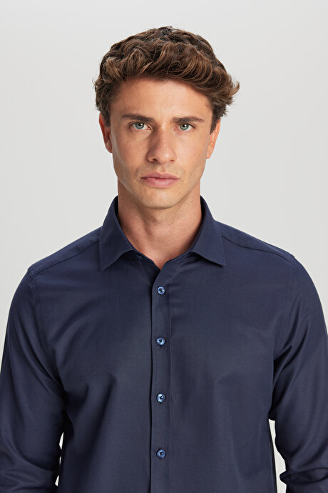 Pamuklu Slim Fit Dar Kesim Klasik Yaka Armürlü Lacivert Gömlek resmi