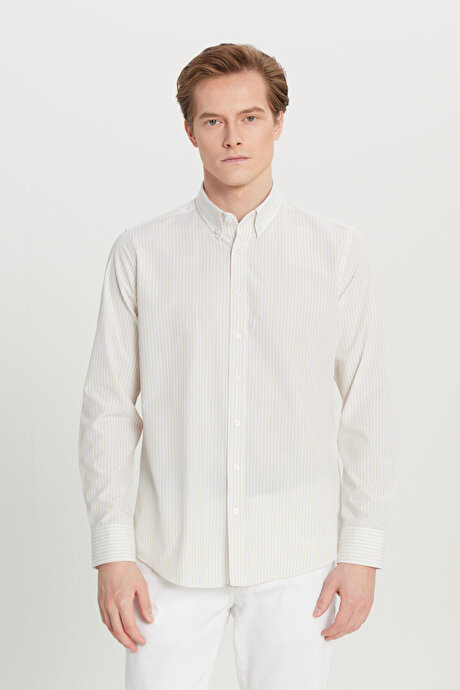 Pamuklu Tailored Slim Fit Dar Kesim Düğmeli Yaka Çizgili Beyaz-Bej Gömlek resmi