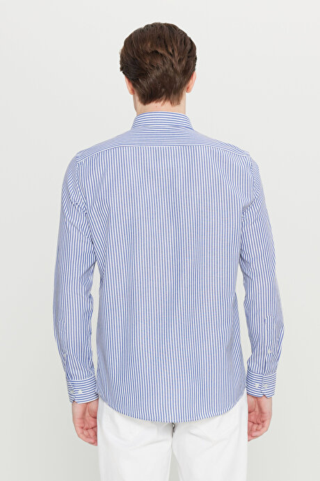 Pamuklu Tailored Slim Fit Dar Kesim Düğmeli Yaka Çizgili Beyaz-Lacivert Gömlek resmi