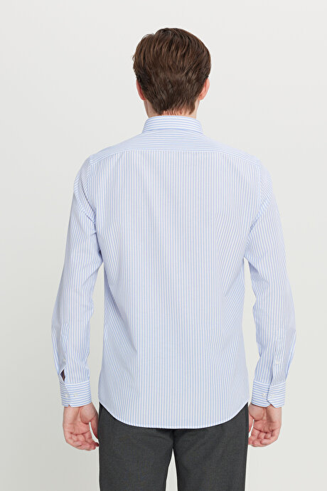 Pamuklu Tailored Slim Fit Dar Kesim Düğmeli Yaka Çizgili Beyaz-Mavi Gömlek resmi