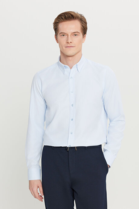 Pamuklu Tailored Slim Fit Dar Kesim Gizli Düğmeli Yaka Armürlü Açık Mavi Gömlek resmi