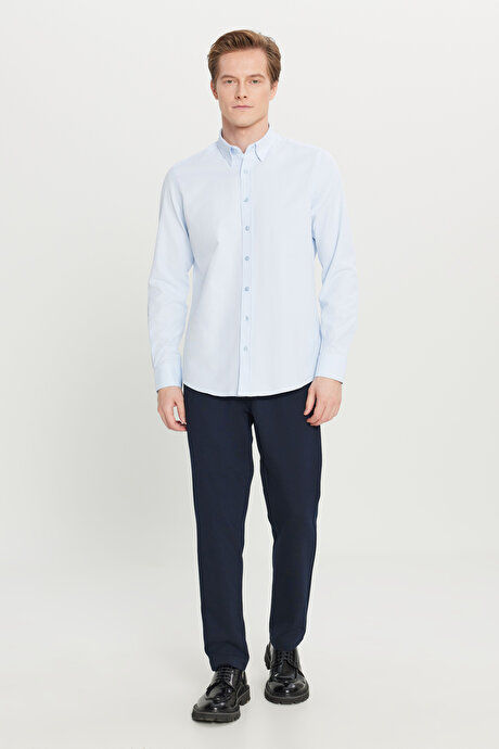 Pamuklu Tailored Slim Fit Dar Kesim Gizli Düğmeli Yaka Armürlü Açık Mavi Gömlek resmi