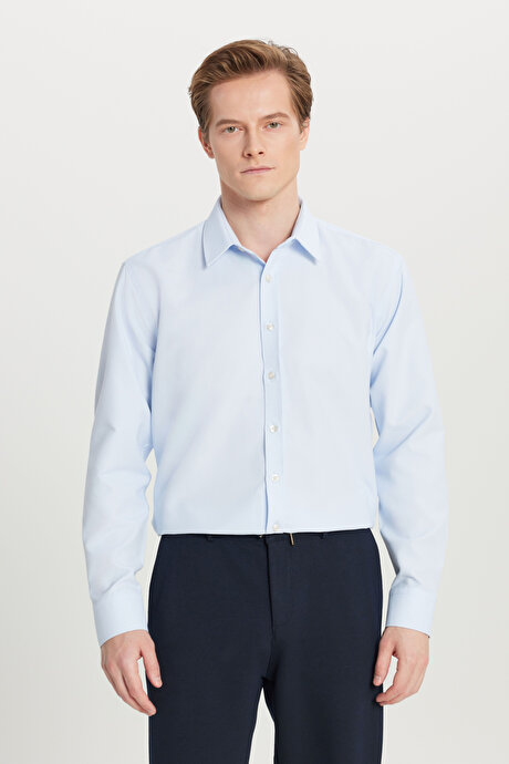 Pamuklu Regular Fit Normal Kesim Klasik Yaka Armürlü Açık Mavi Gömlek resmi