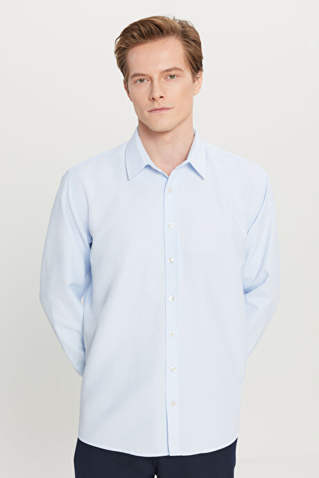 Pamuklu Regular Fit Normal Kesim Klasik Yaka Armürlü Açık Mavi Gömlek resmi